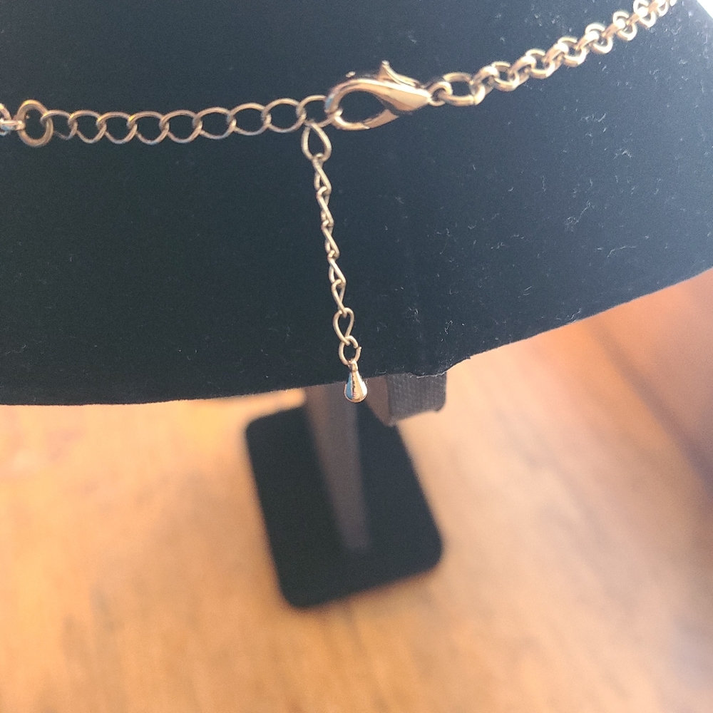 Statement necklace - Picture 3 of 3